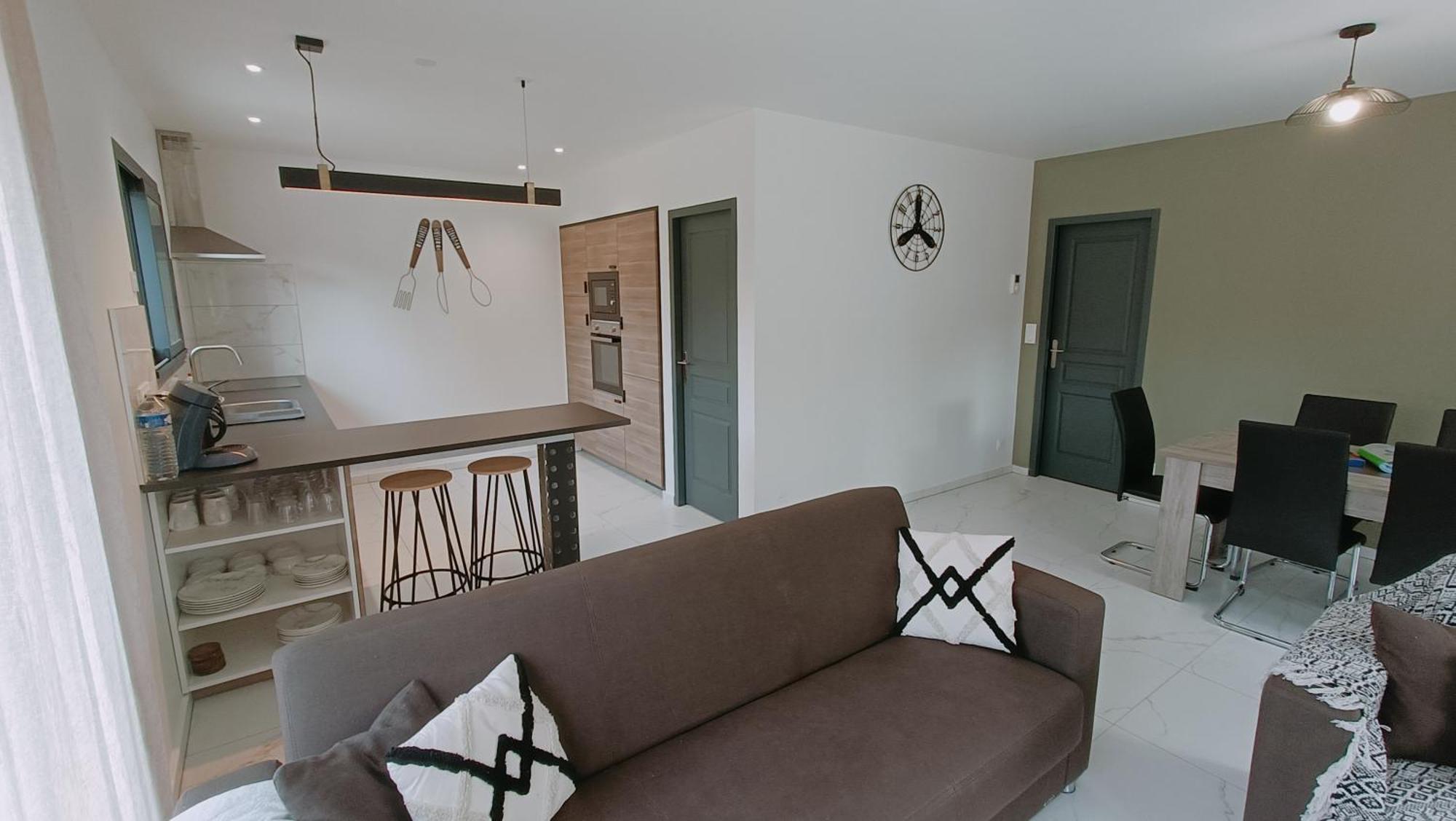 Villa Soleyana Meynes 外观 照片